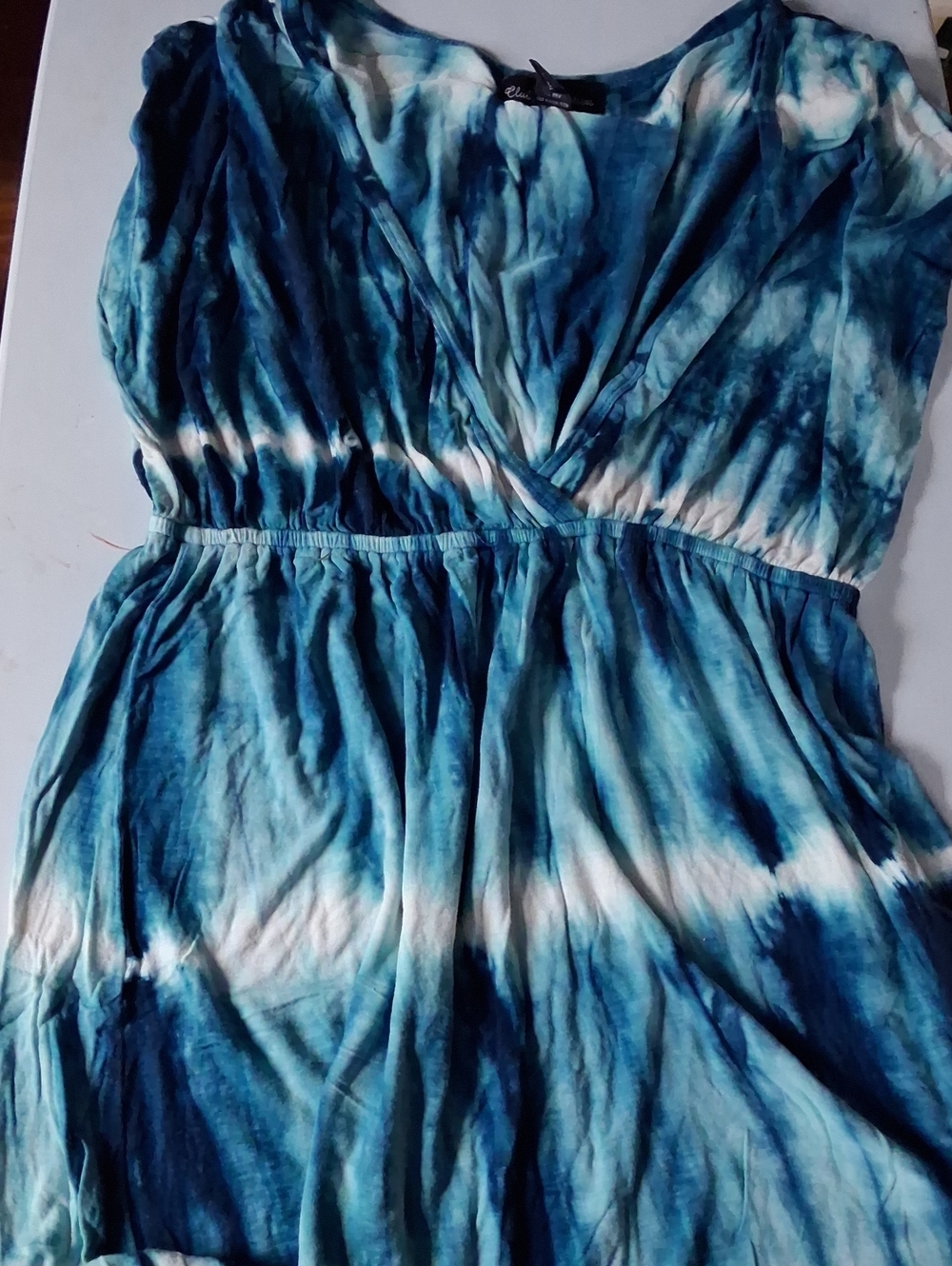 Club Z Clollection Blue Tie-Dye V-Neck Swimsuit Cover Up